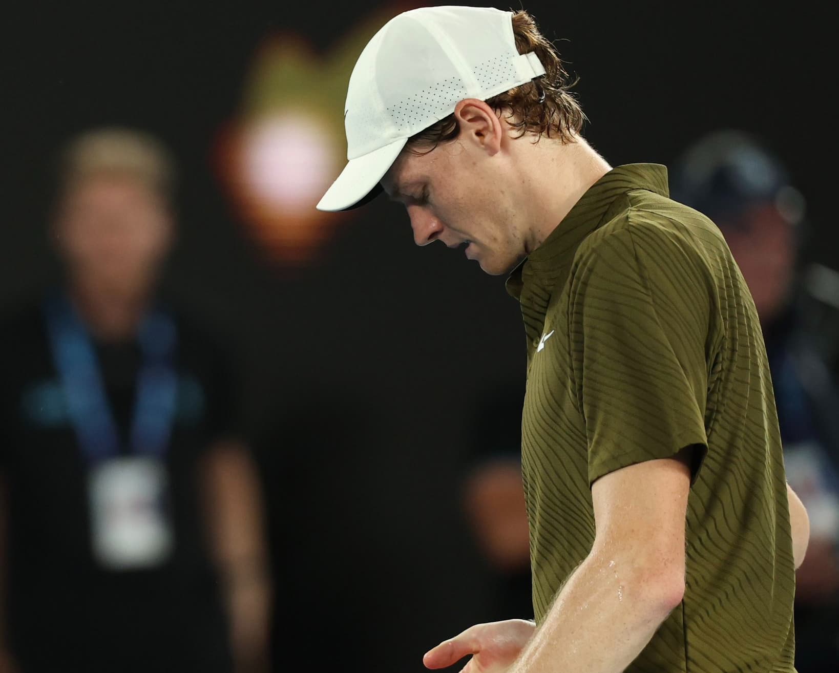 Comparativa del ranking ATP entre Carlos Alcaraz y Jannik Sinner tras el torneo de Doha 2026.