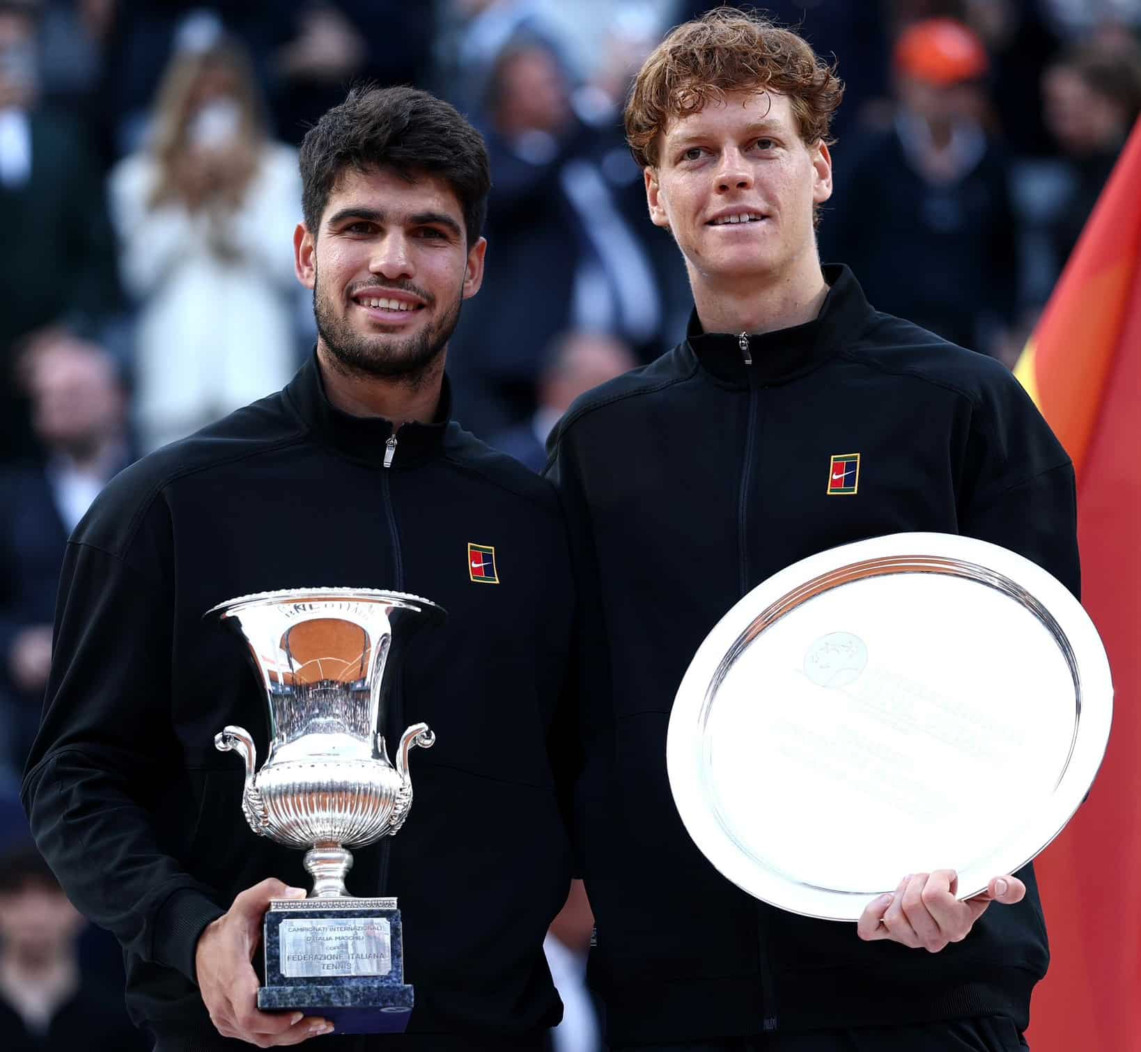 Carlos Alcaraz y Jannik Sinner celebrando el dominio del circuito ATP según Sam Querrey y Brad Gilbert.