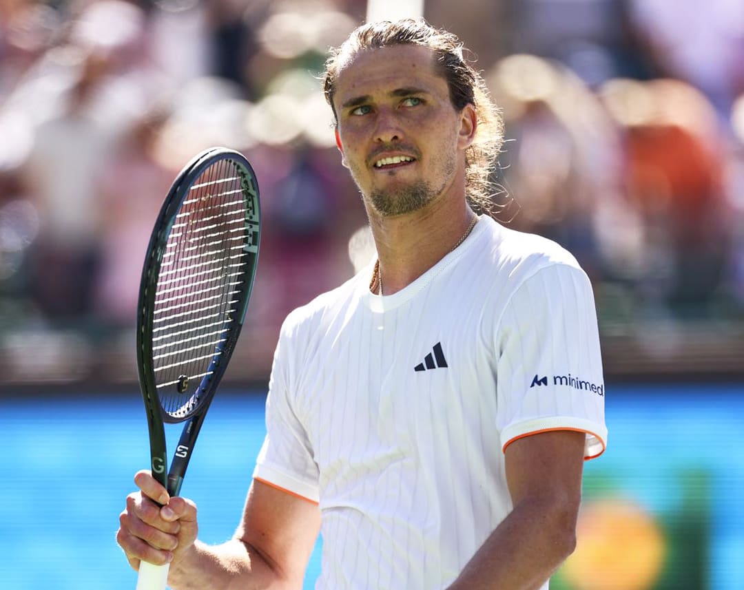 Alexander Zverev con gesto desafiante y puño cerrado durante su victoria en cuartos de final del Miami Open 2026.